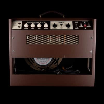 Pre Owned Magnatone Mono Twilighter Guitar Amp Combo With Footswitch and Cover image 2