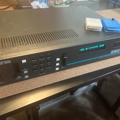 Ensoniq ESQ-M Digital Wave Synthesizer Module 1986 - 1988 - Black