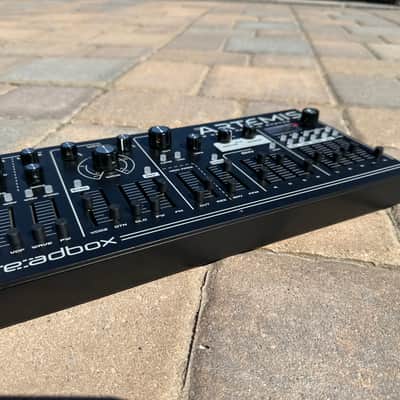 Dreadbox Artemis 6-Voice Desktop Synthesizer 2024 - Present - Black image 3