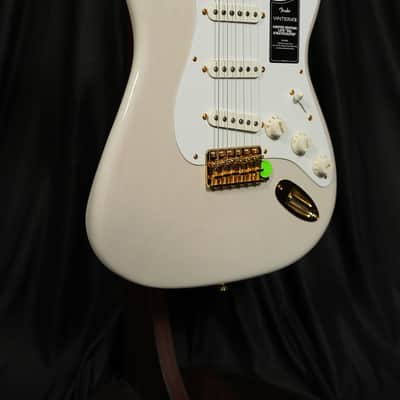 Fender Limited Edition Vintera III Late '50s Stratocaster White Blonde image 4
