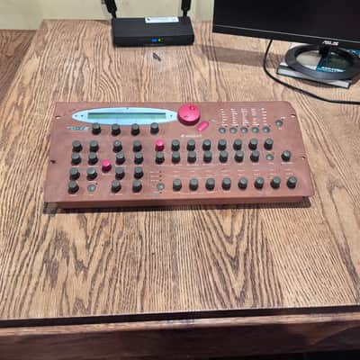 Waldorf Microwave XT Rackmount Wavetable Synthesizer 1998 - Orange