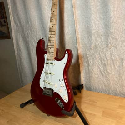 2019 Squier Standard Stratocaster in Candy Apple Red image 8