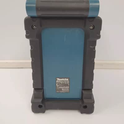 Makita BMR100 Work Radio image 4