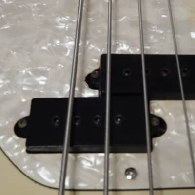 Non-Reverse Fenderbird with a T40 Pickup in the Bridge! image 8