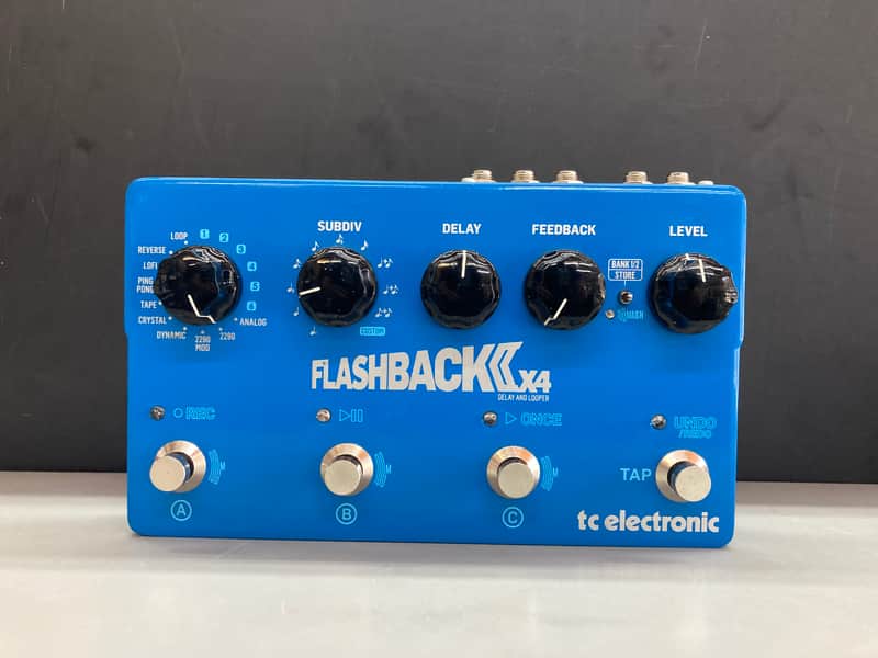 TC Electronic Flashback X4 Delay & Looper 2011 - 2019 - Blue image 1
