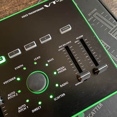 Roland AIRA VT-3 Voice Transformer mint boxed with Decksaver image 3