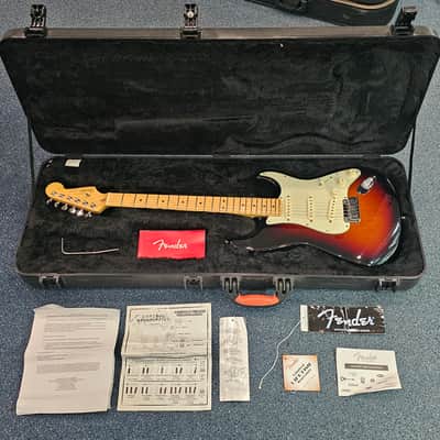 Fender American Deluxe Stratocaster with Maple Fretboard SSS 2015 3-Color Sunburst w/ Hard Case image 1