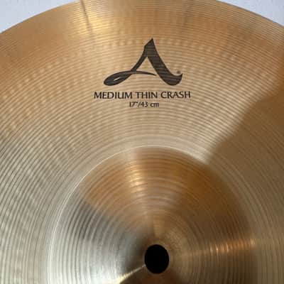 Zildjian 17 inch A Medium-thin Crash Cymbal 2022 - Traditional finish image 2