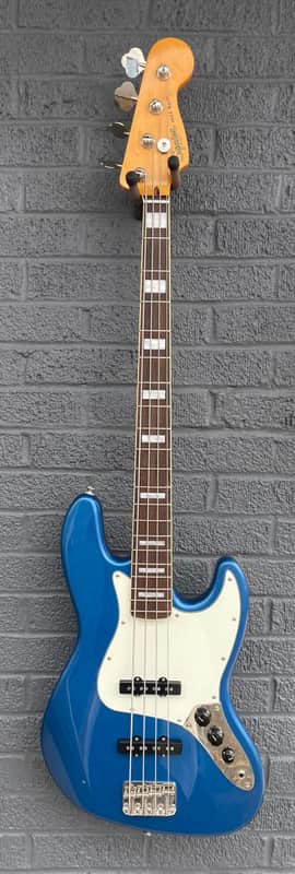 ベース Squier Classic Vibe Late '60s Jazz Bass Amazon.com: Squier Classic Vibe 60s Precision Bass, Olympic White