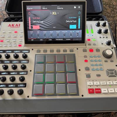 Akai MPC X Special Edition Standalone Sampler / Sequencer 2023 - Present - Grey image 18
