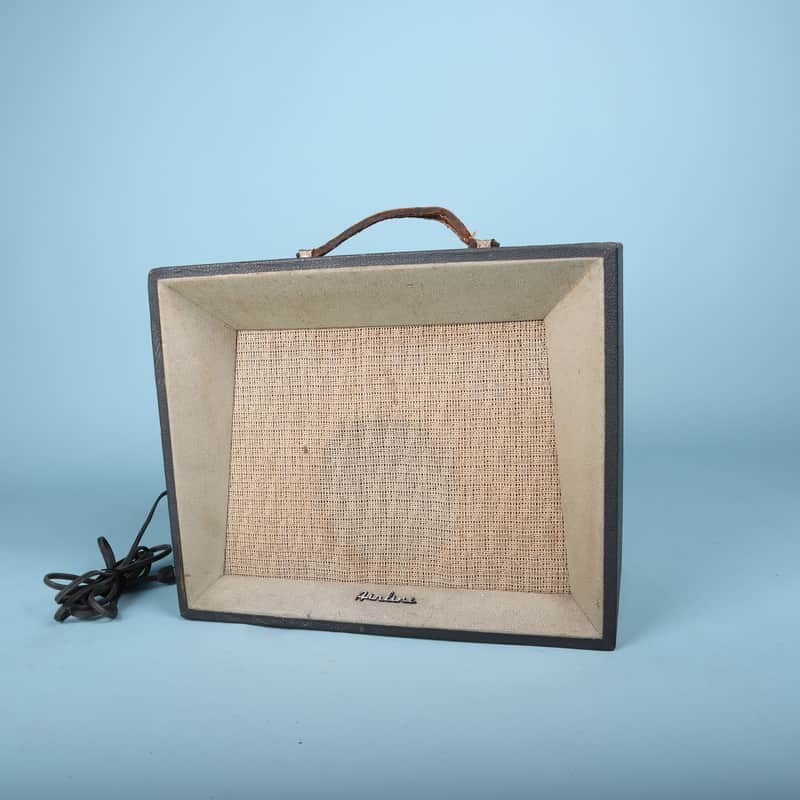 Vintage 1960s Montgomery Ward Airline Tube Amplifier Model 9002 image 1