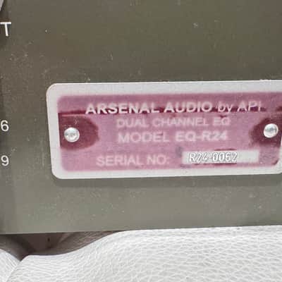 Immagine Upgraded Arsenal Audio R24 Dual-Channel 4-Band Equalizer 2000s - Green - 2