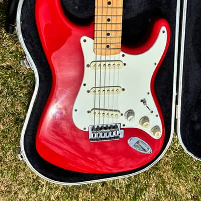1995 Fender Stratocaster MIM Squier Series - Dakota Red w OHSC image 3