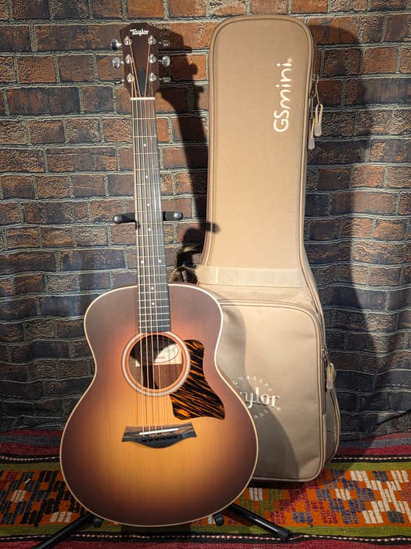 Taylor GS Mini-e Rosewood with 3-Band EQ