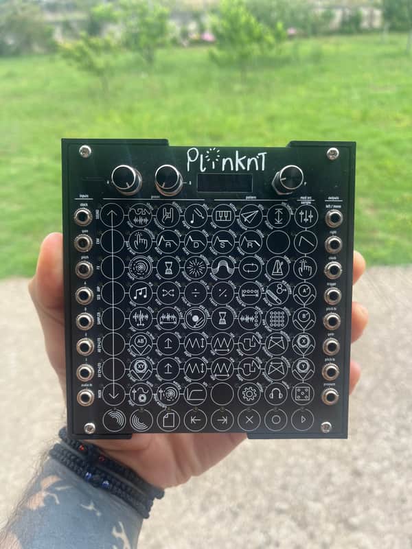 Plinky V2 - BLACK image 1
