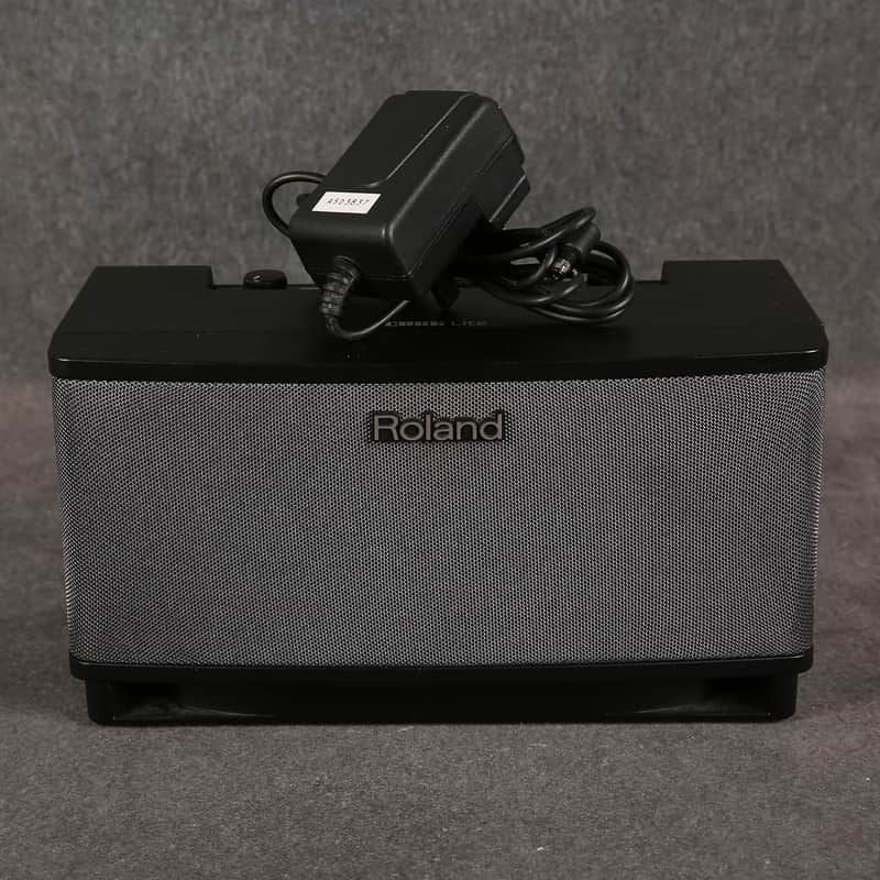 Roland Cube Lite Desktop Amp - 2nd Hand image 1