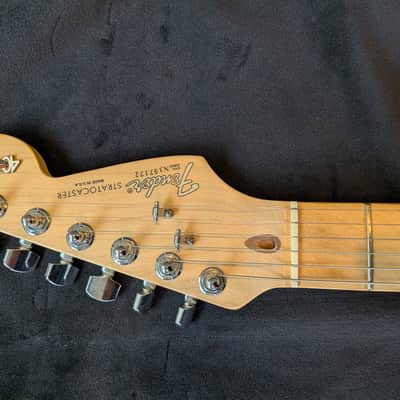 Fender 40th Anniversary American Standard Stratocaster with Maple Fretboard 1994 - Brown Sunburst image 7