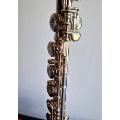 Yamaha YFL-381 - Wind Instrument - Silver - Very Good w/ Hard Case & Cleaning rod image 6