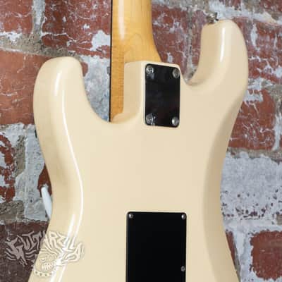 Fender Stratocaster Boxer Series ST-456 HSS 1989 White MIJ Japan image 9
