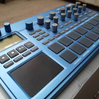 Korg Electribe 2 - EMX2 Music Production Station - Blue with DECKSAVER image 5