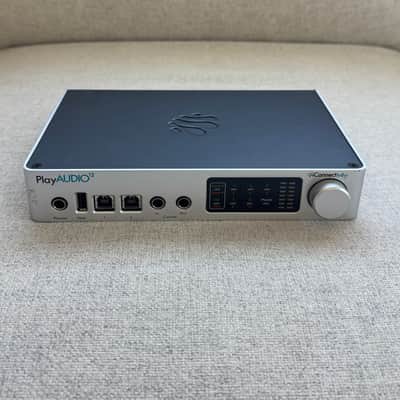 iConnectivity PlayAUDIO12 USB Audio / MIDI Playback Interface 2017 - 2021 - Silver image 3
