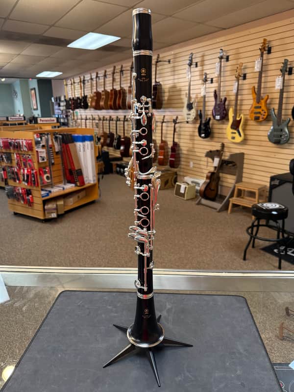 Yamaha YCL-650II Professional Bb Clarinet - Grenadilla image 1