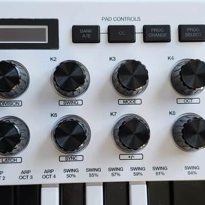 Akai Professional MPK Mini image 6