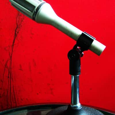Vintage 1990's Shure SM59 dynamic cardioid microphone USA w mic clip Low Z Guitar Amp Mic SM58 SM54 SM53 image 8