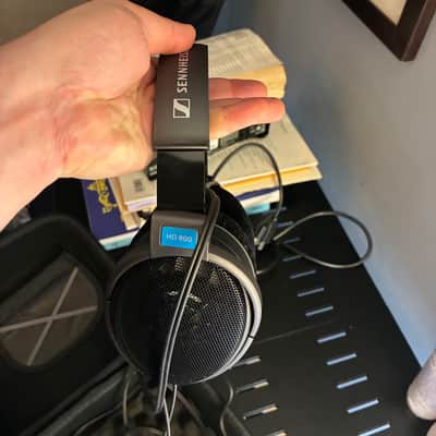 Sennheiser HD 600 Professional Headphones 2010s - Black image 2