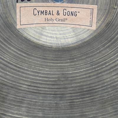 Cymbal and Gong Holy Grail 14" Hi Hats - Unlathed image 13