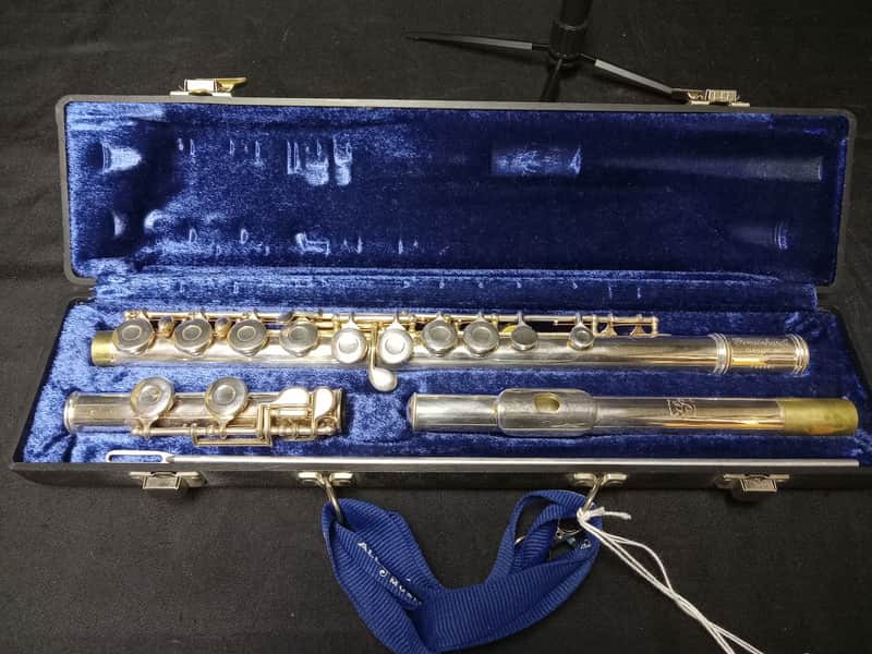 Gemeinhardt 2SP Student Flute serial F66987 - Silver image 1