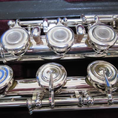 Yamaha YFL 372 Allegro Series Flute - Beautiful Condition image 3