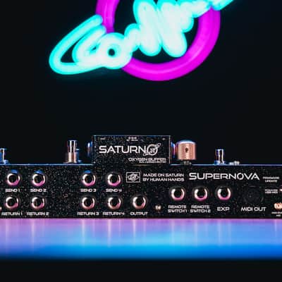 Saturn Pedals - Supernova - Advanced Effects Switcher & Controller +  Oxygen Buffer - Galactic Black image 4