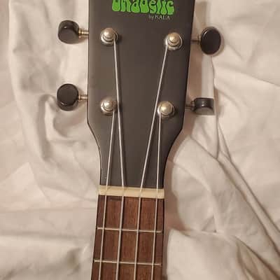 2011 Kala KA-SB PAISLEY Ukadelic Ukulele - Black Paisley Uke image 5