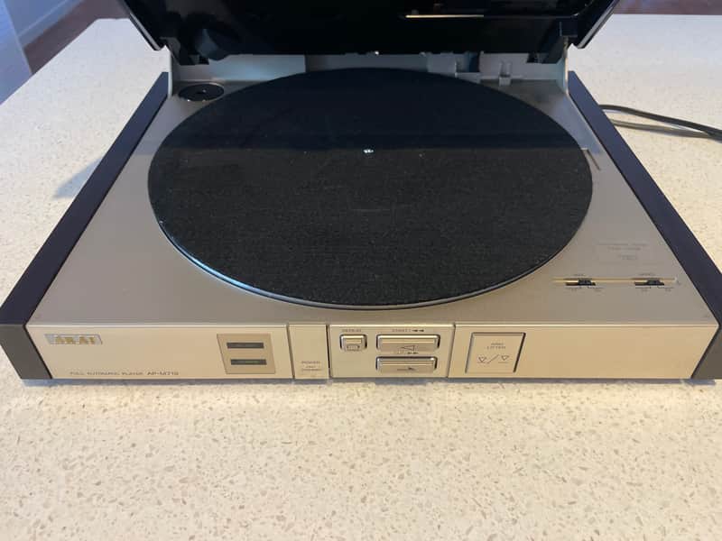 AKAI Ap-M719 Linear tracking turntable image 1