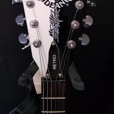 Dean Retro V Michael Schenker Signature Black/White image 3