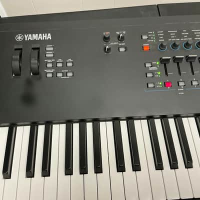 Yamaha MODX M8 88-Key 16-Voice Synthesizer 2025 - Present - Black image 7