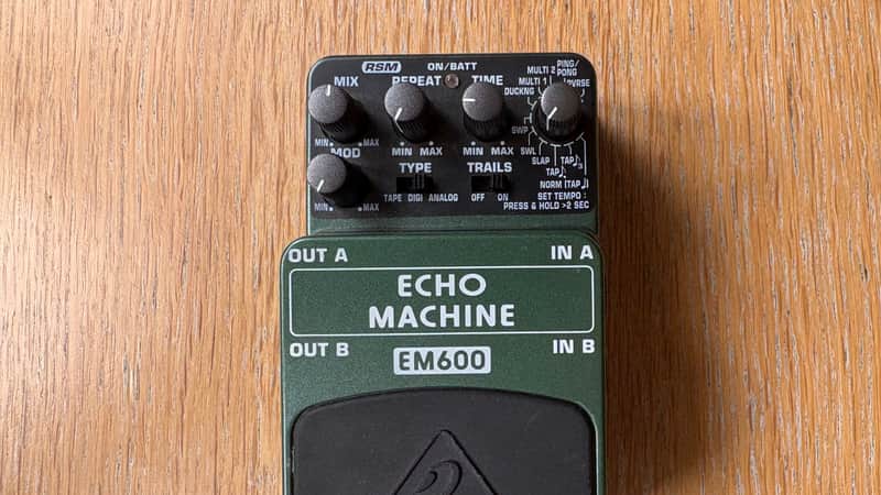 Behringer EM600 Echo Machine Pedal | Reverb UK