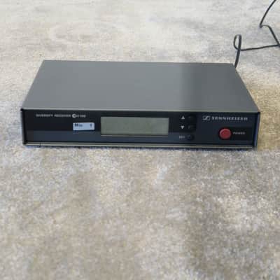 ClockAudio CW-9000R UHF Diversity Receiver – Good image 2