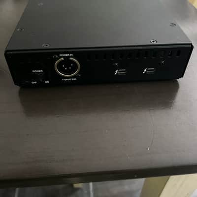 Universal Audio UAD-2 Satellite QUAD Core Thunderbolt DSP Accelerator 2019 - 2020 - Black WITH 2 Thunderbolt cables and adapters image 3