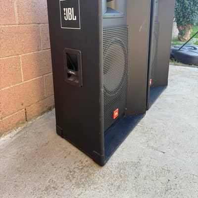 JBL MR826 Professional PA Speakers image 3