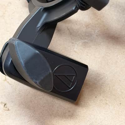 Audio-Technica AT4033a Cardioid Condenser Microphone image 7