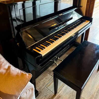 Yamaha U1 48'' Upright Piano image 3