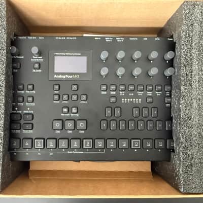 Elektron Analog Four MKII 4-Voice Tabletop Analog Synthesizer 2020 - Present - Black