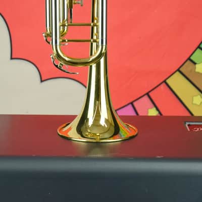 Used Accent TR512L Trumpet w/ case & 7C mouthpiece image 2