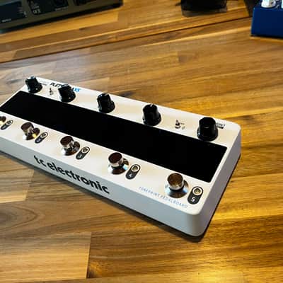 TC Electronic Plethora X5 TonePrint Multi-Effects Pedalboard 2020 - Present - White image 3