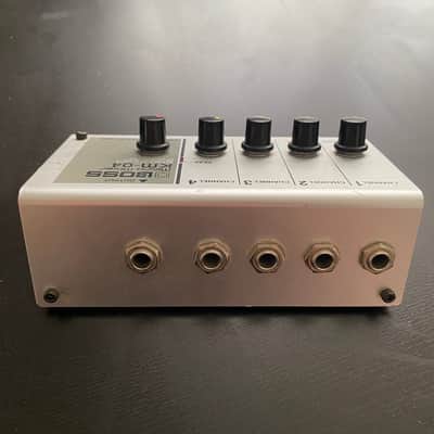 Boss KM-04 Micro Mixer Battery Powered image 3