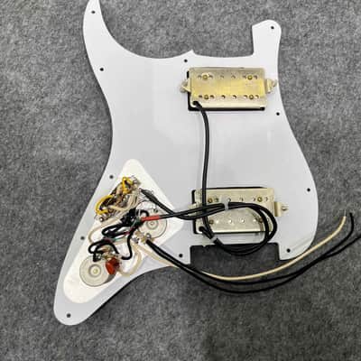 HH White Pearl Stratocaster Strat Style Guitar Pickguard image 5