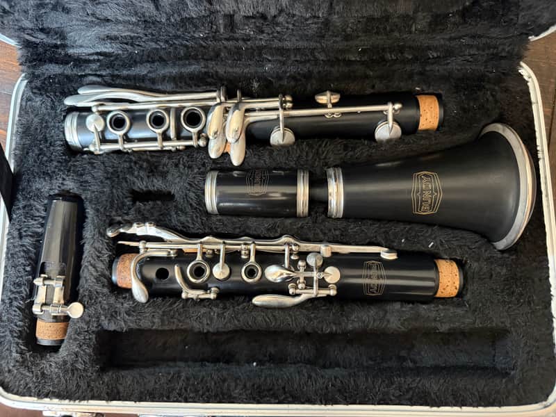 Bundy Student Model Clarinet image 1
