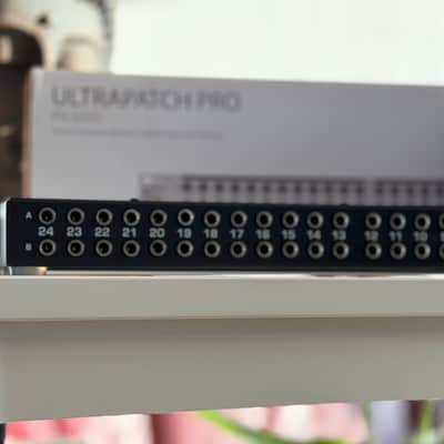 Behringer Ultrapatch Pro PX3000 48-Point TRS Patchbay 2004 - Present - Standard image 7